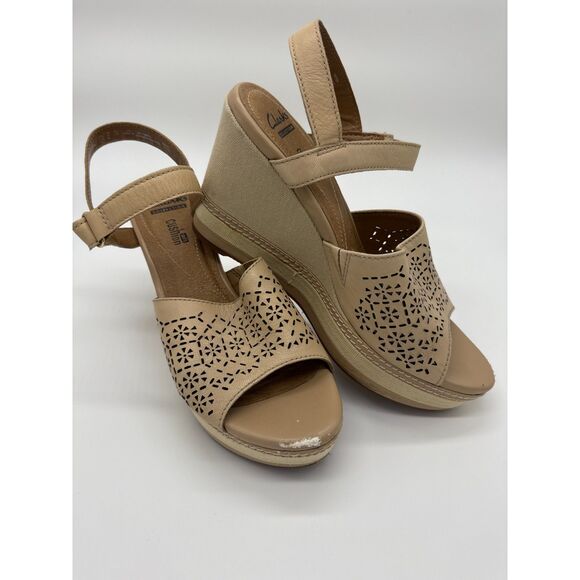 Clarks Zia Graze Platform Wedge Sandals Womens 8 Cream - Picture 1 of 5